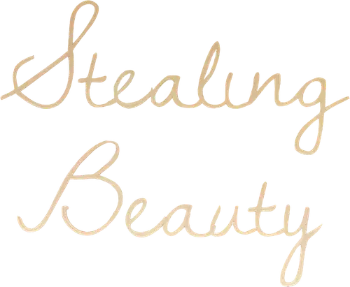 Vẻ Đẹp Bị Đánh Cắp