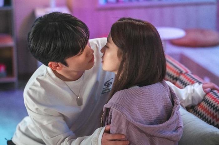 Cách Mạng Tình Yêu 4.0