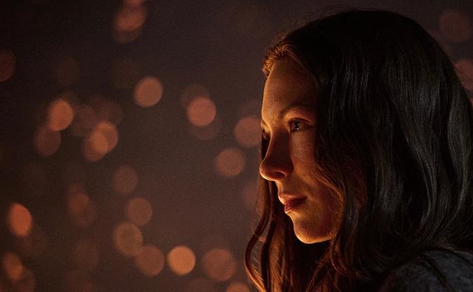 Dưới Mái Vòm Thủy Tinh